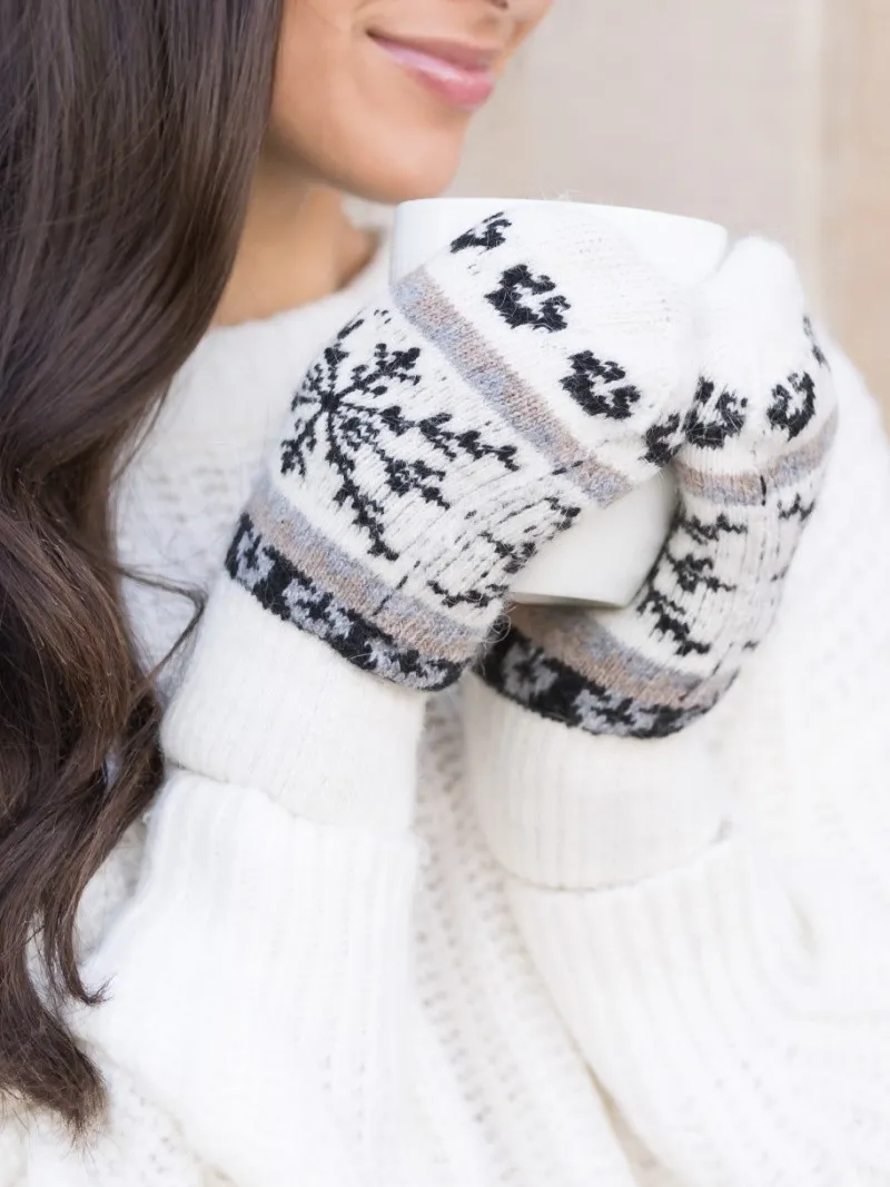 27 Nordic Snowflake Mittens