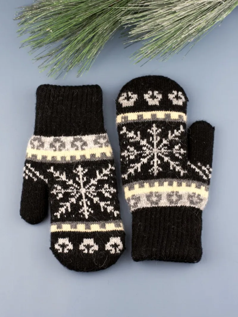 27 Nordic Snowflake Mittens