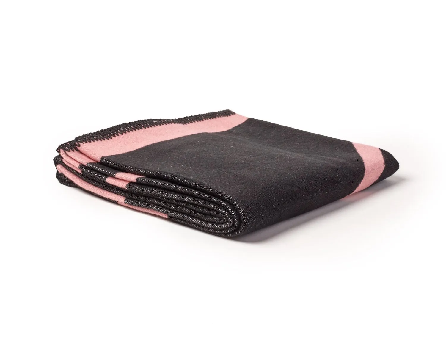 SIGNATURE LOGO THROW BLANKET BLACK/PINK